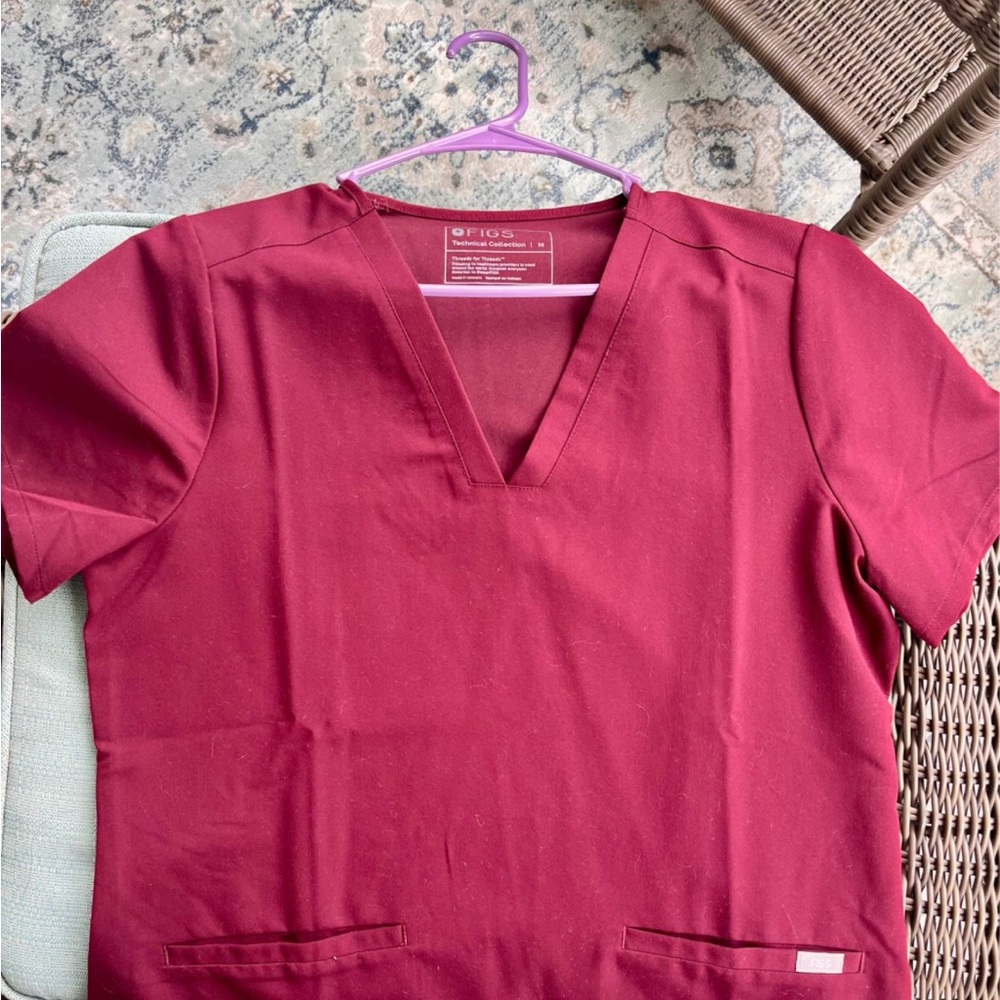 Figs Burgundy Set